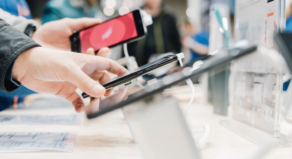 Smartphones in a shop